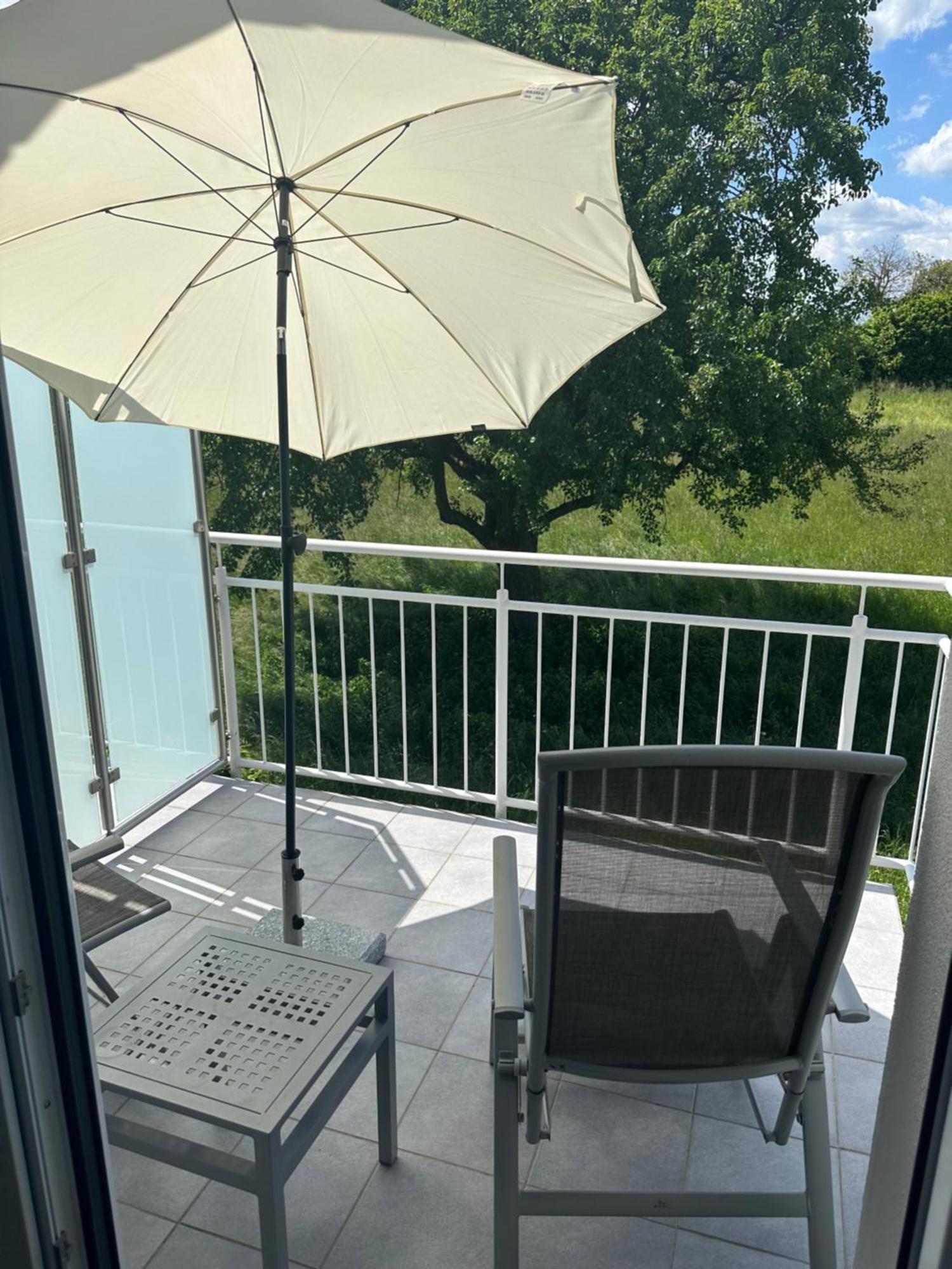 2-Zimmer-Ferienwohnung Mit Hotelservice Und 2 Balkons - Golf, Bike Und Wellness Im Markgraeflerland Bad Bellingen Eksteriør bilde